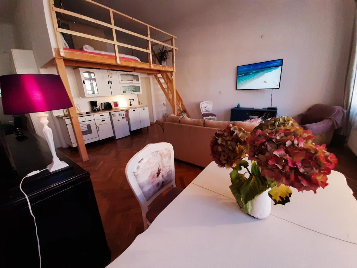 Central Loft Apartment Μπρασόβ Εξωτερικό φωτογραφία